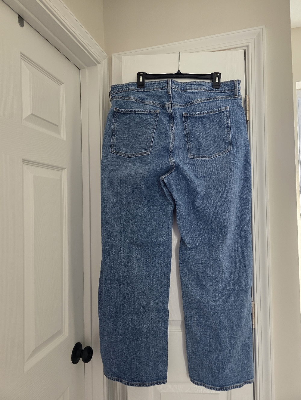Classic Wide-Leg Women's Blue Jeans From Old Navy, Size 18 High Waisted - Picture 3 of 5